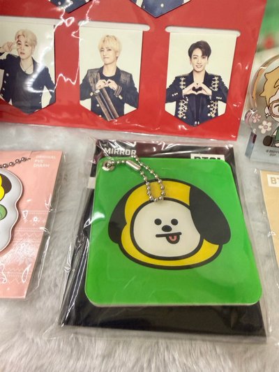 【絕版珍藏】BTS Jimin 智旻 官方週邊小盤（立牌+手帳+CHIMMY 吊飾/徽章組合）