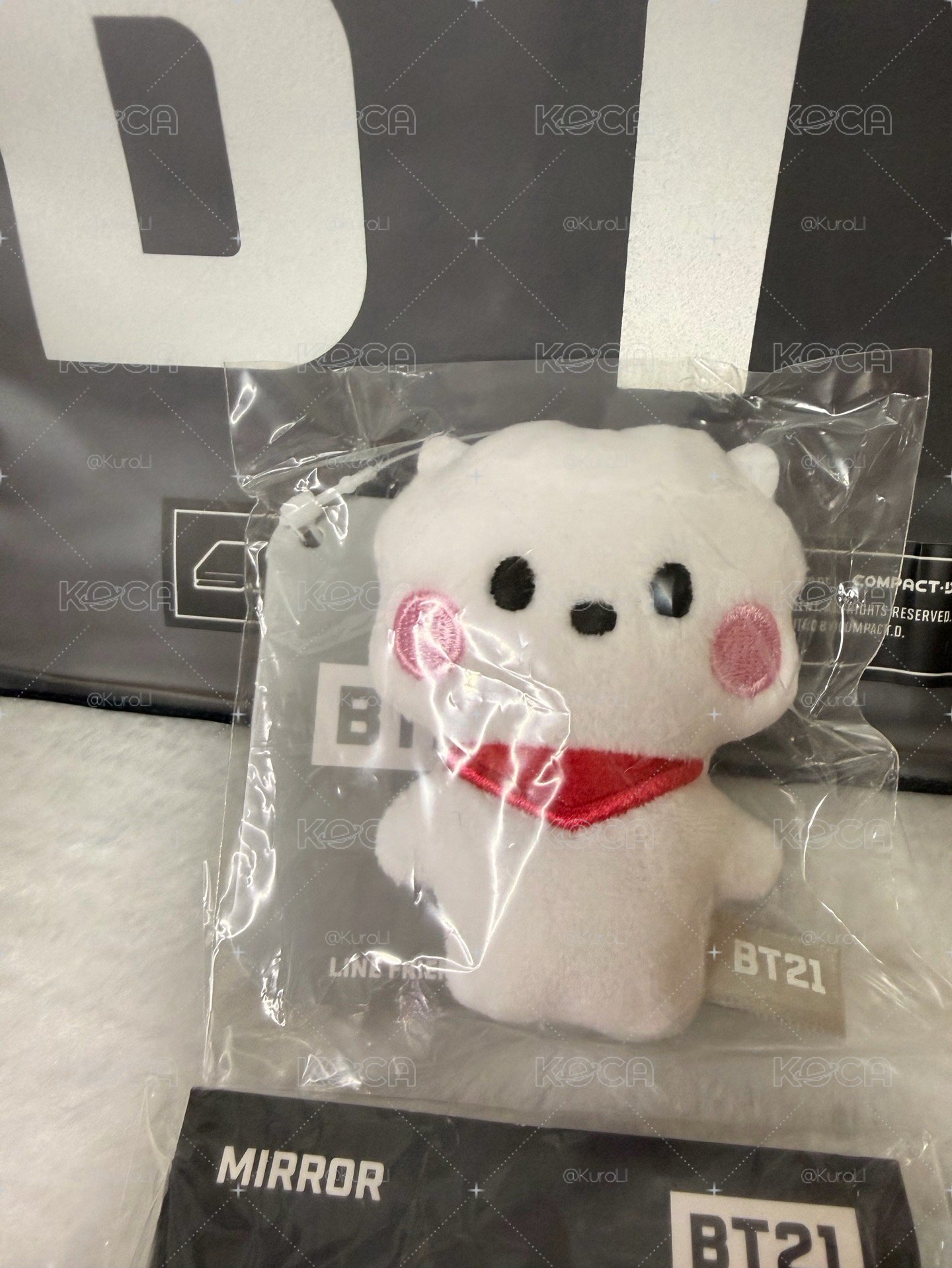 【絕版珍藏】BTS Jin 金碩珍 官方週邊小盤（手動Q版立牌+手帳+RJ 吊飾/徽章）