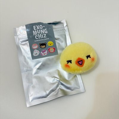 吳阿里徽章+都敬秀印章