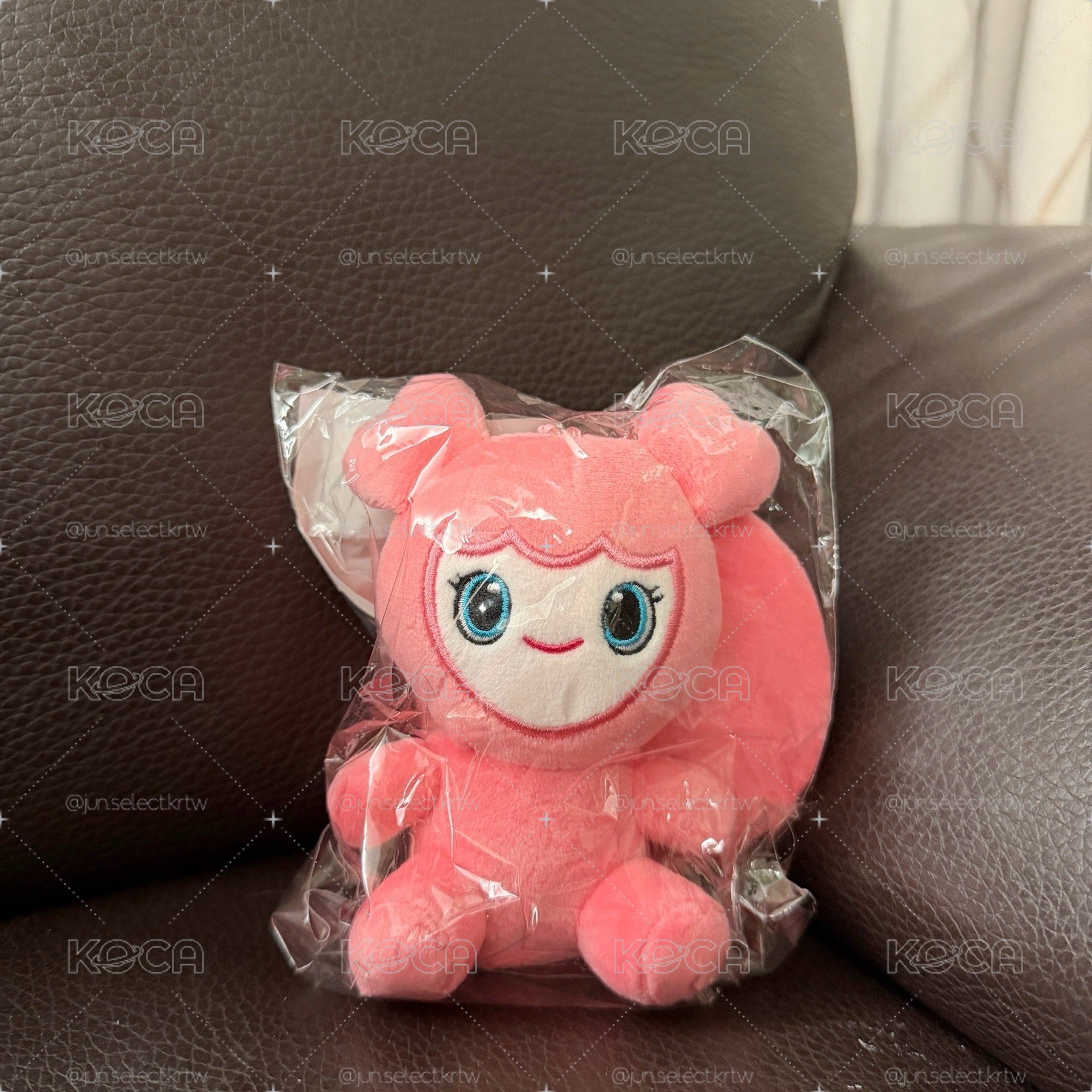 現貨六巡快閃店 磁吸坐姿娃