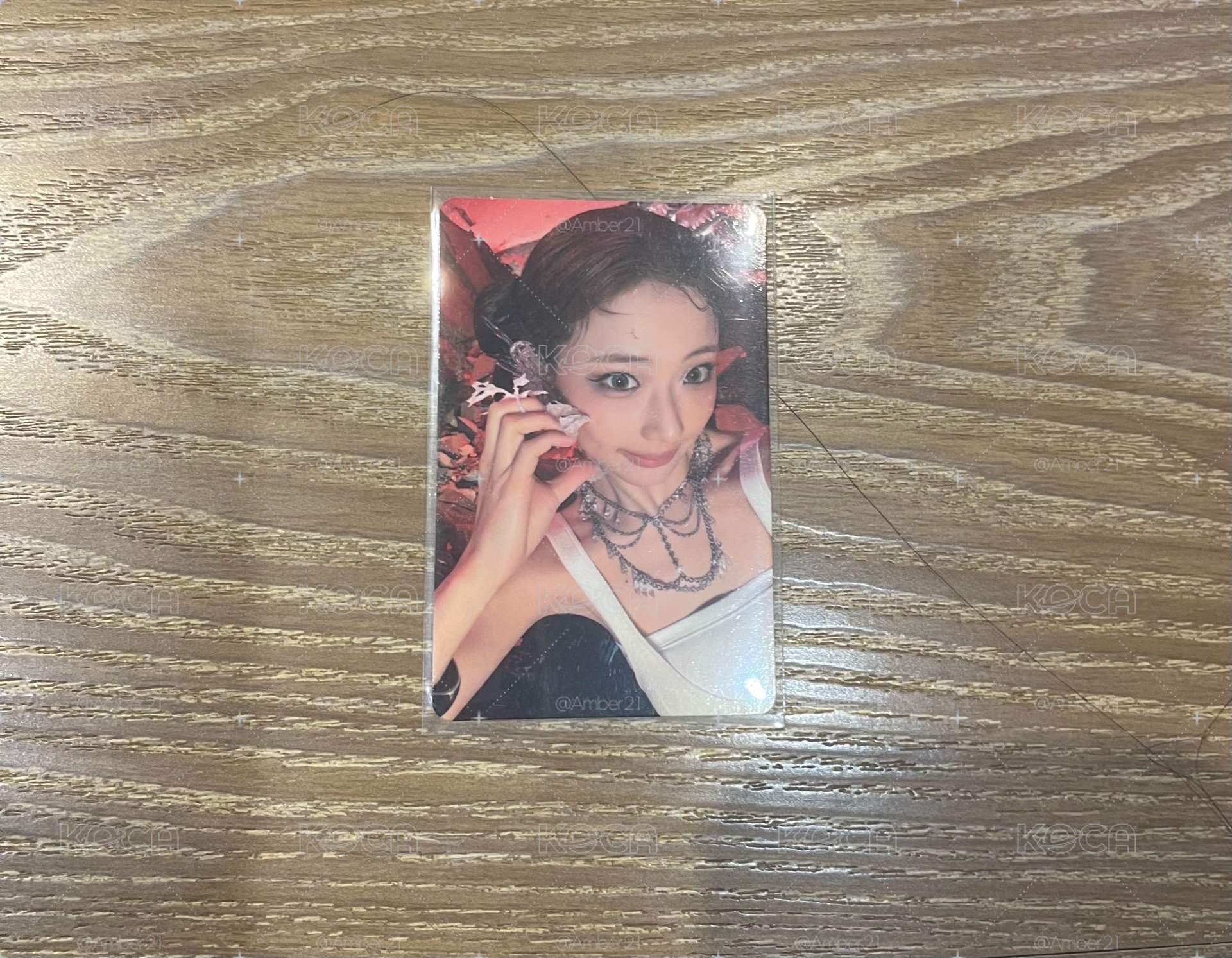 춤 (CHOOM) Crimson Ver. 專輯卡               Ruka