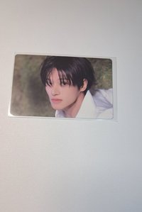 橫著的榮