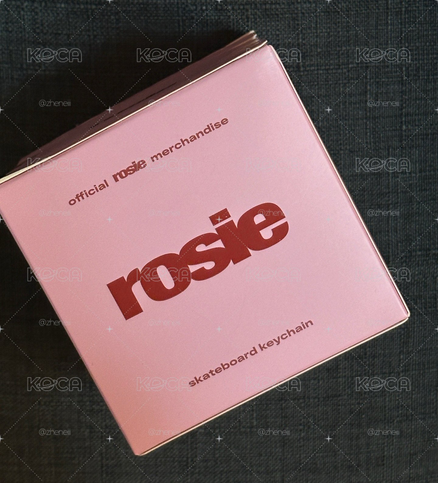 rosie滑板 首爾限定城市造型 粉底紅字版