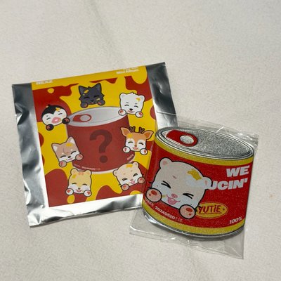 SAUCIN’ 快閃店徽章 YUTiE