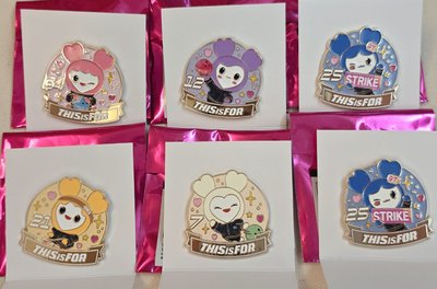 TWICE 新國立徽章