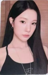 迷二 yzy 幸運卡 