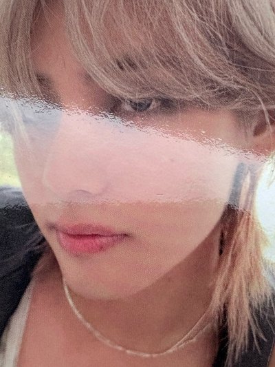 V