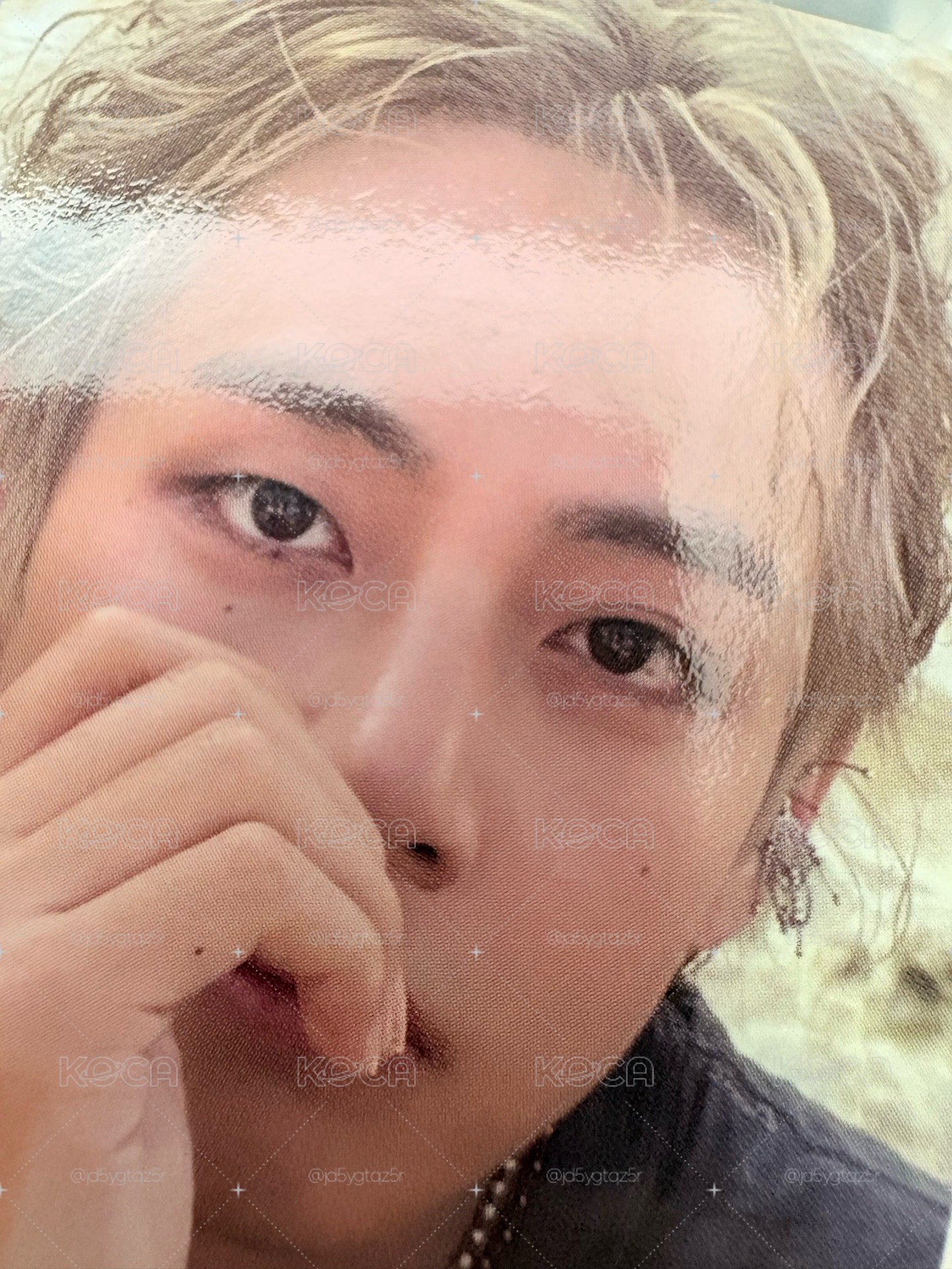 V