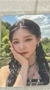 摸臉