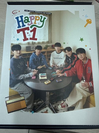 Happy T1周邊