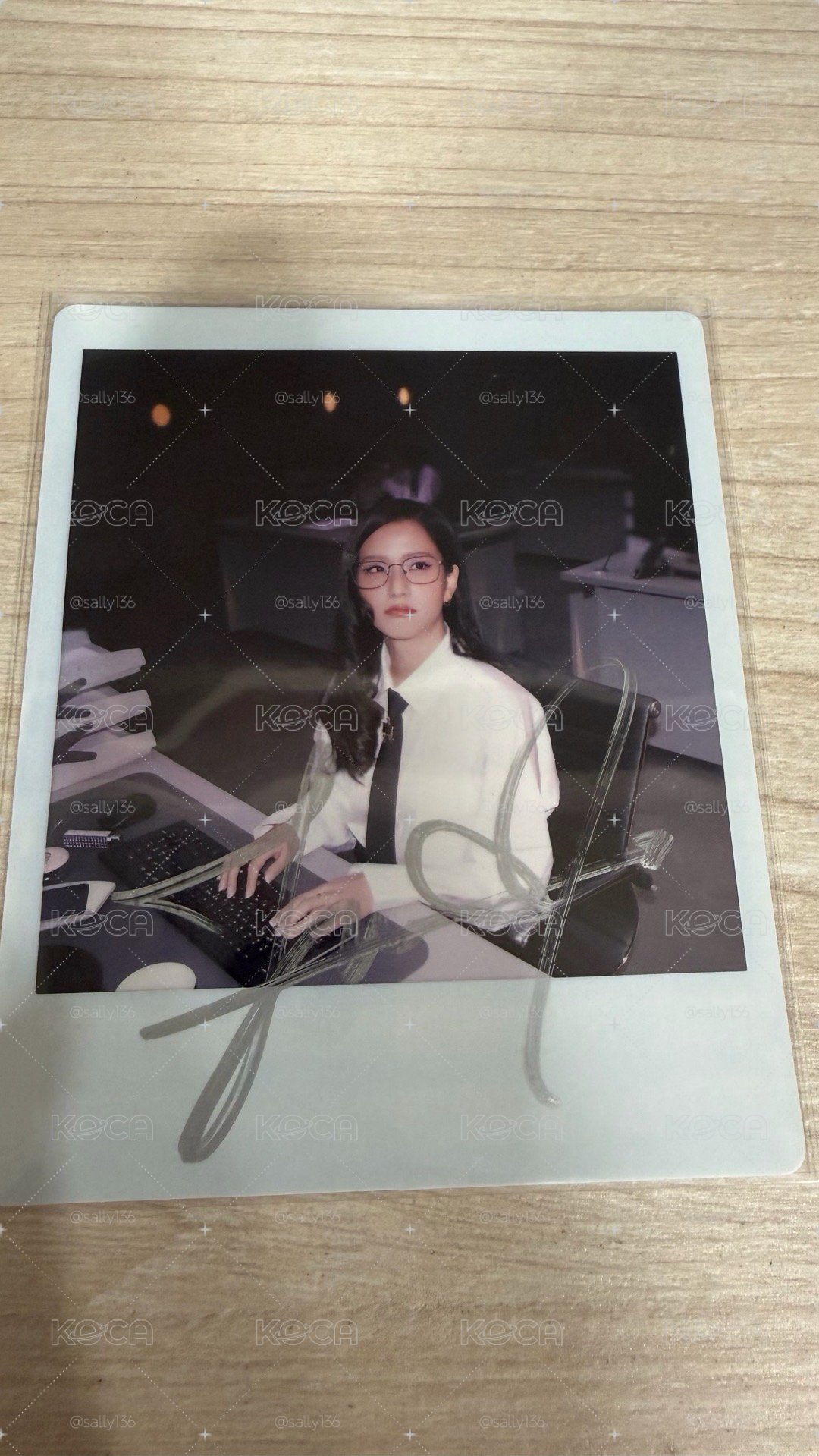 Jisoo澳門見面會 親簽拍立得