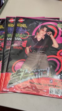 雜誌（無小卡 其他配置皆有）