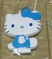 水藍衣服凱蒂