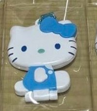 水藍衣服凱蒂
