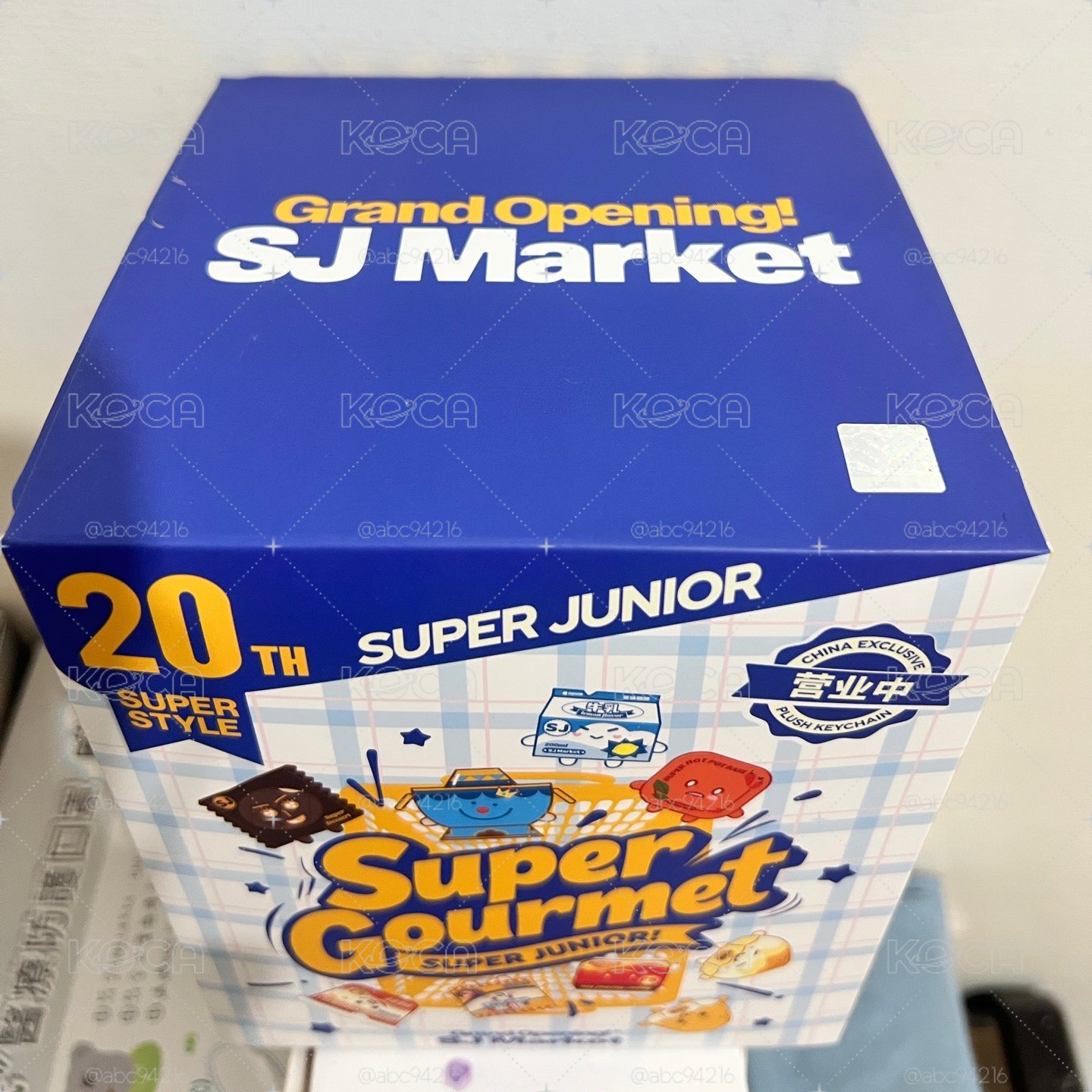SJ MARKET 中國快閃店 藝聲娃+日本快閃店扭蛋 小方巾