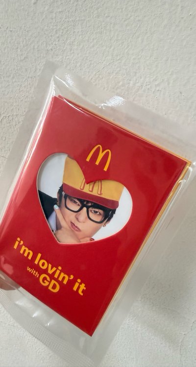 麥當勞 代言卡一套 3小時內出附全新袋子