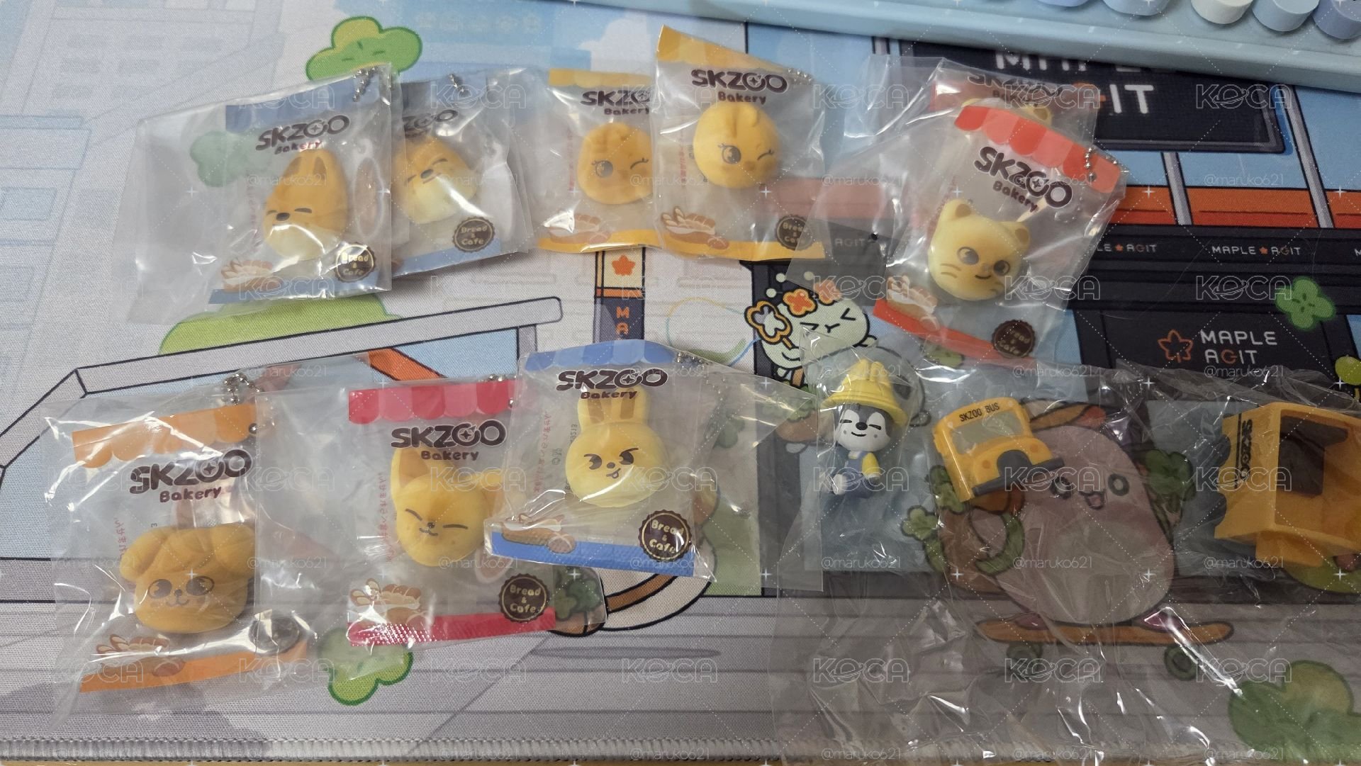 BANDAI SKZOO麵包吊飾 扭蛋