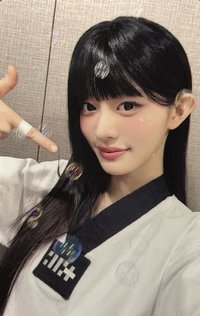 MAMIHLAPINATAPAI yzy 跆拳道 幸運卡 