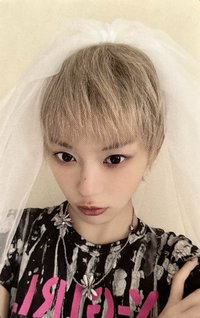 MAMIHLAPINATAPAI yzy 線上6.0 簽售卡 