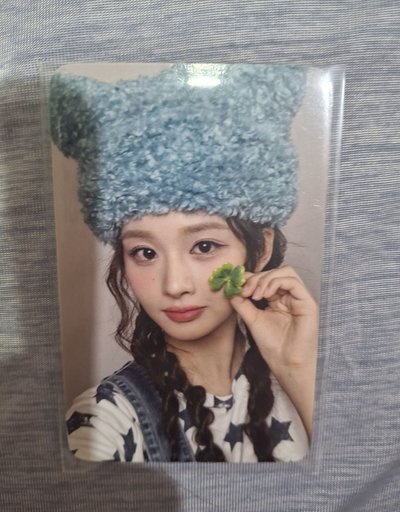 #售 年曆特典卡薛