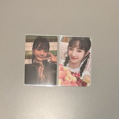 兩張妮卡