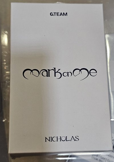 現貨 MOM卡套 NICHOLAS
