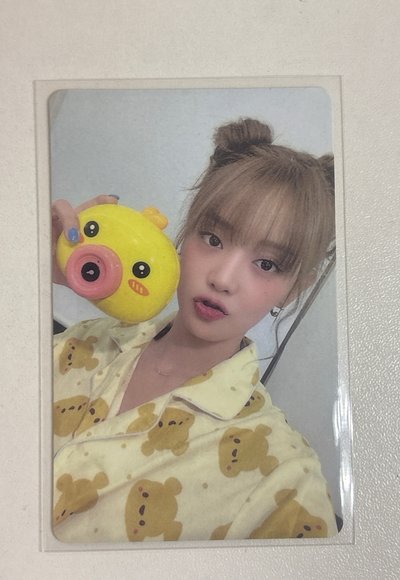 拿泡泡機妮