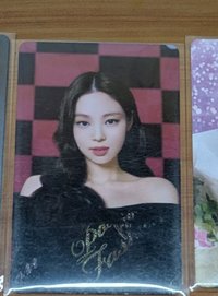 紅背妮