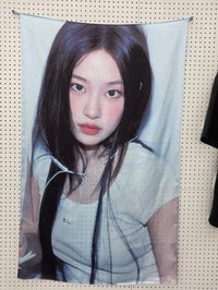 安掛布海報