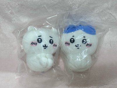 坐姿扭蛋吉伊小八