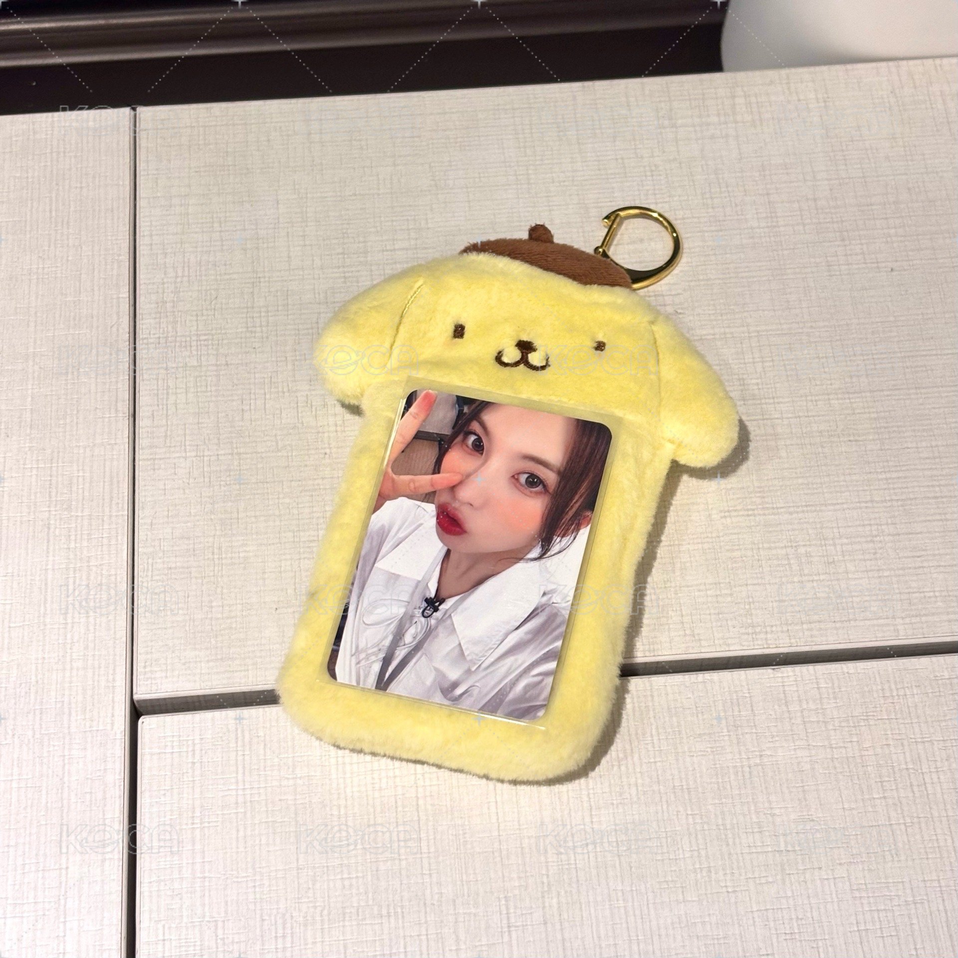 職員裴