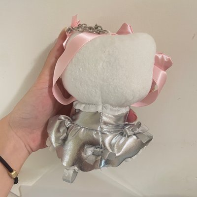 KITTY 香港限定銀色夢幻蝴蝶結吊娃 