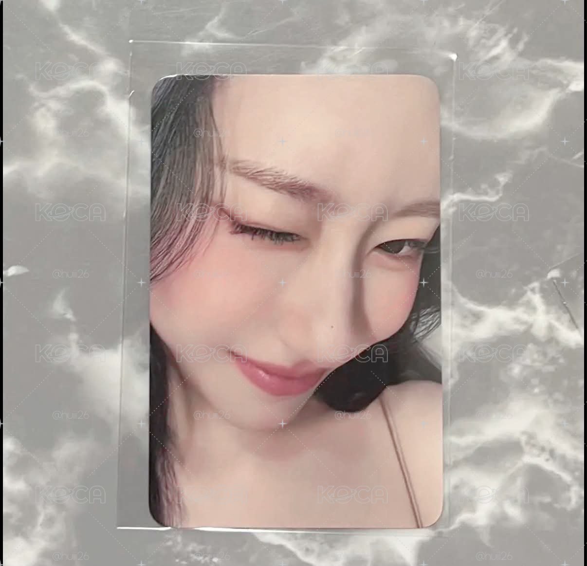 李彩領懟臉小卡 卡背也很萌是粉色系+手寫日文 