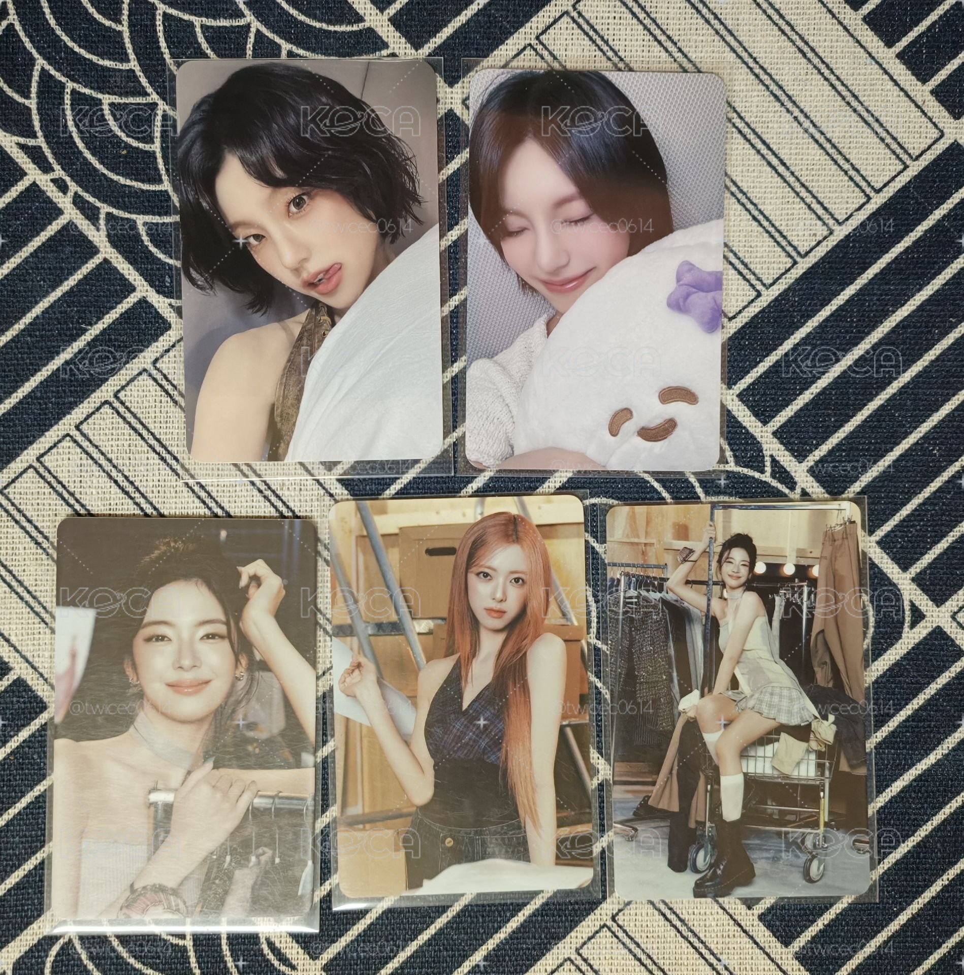 itzy 志兩張中背 隨卡送