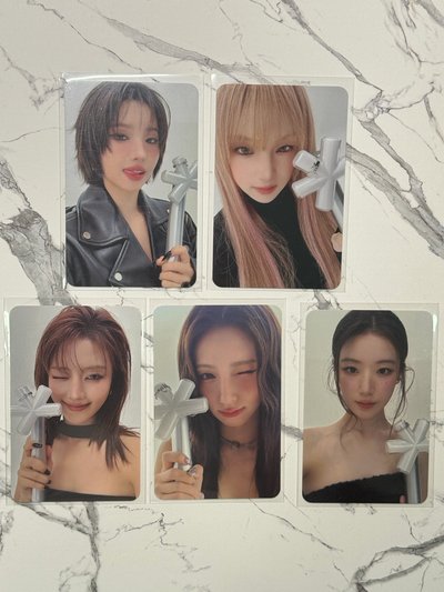 i-dle 卡