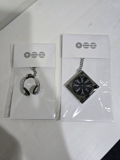 【現貨】阿里郎 演唱會周邊 耳機 唱片機 吊飾