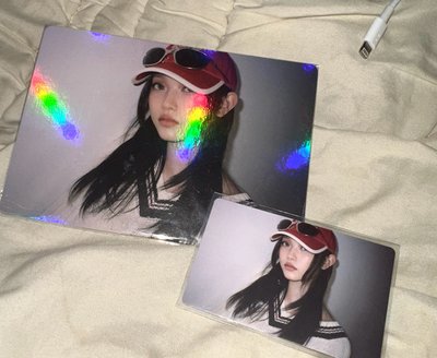 Haerin Wvs特典立牌+特典卡🧢