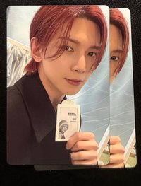 圖2拿工作證尚