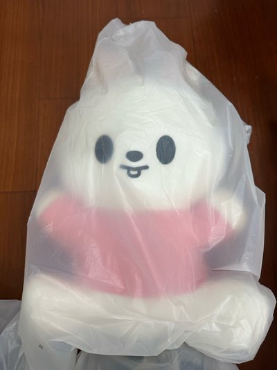 HUG ME 坐娃