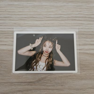 問愛彩彩