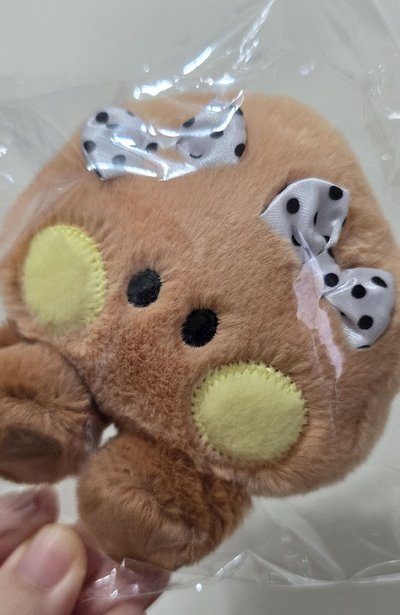 BT21波點蝴蝶結吊飾 Shooky
