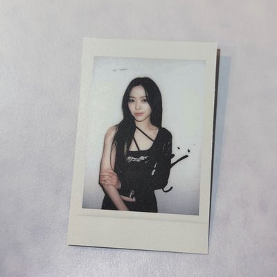 ITZY Ryujin sr幸運卡 拍立得