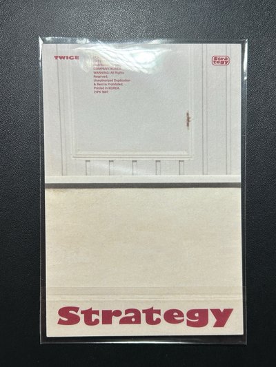 MOMO 美版Strategy親簽明信片