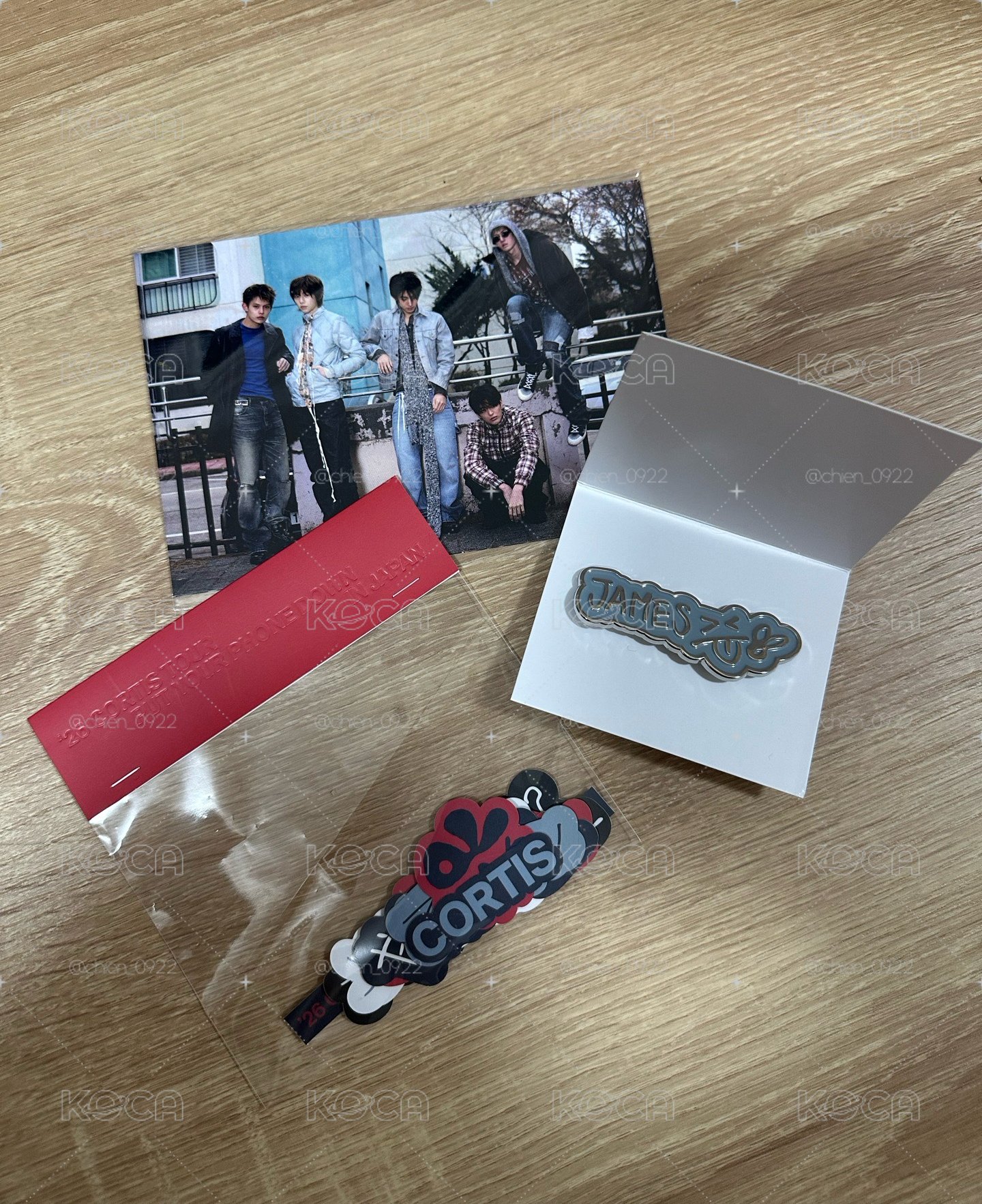 日巡貼紙+凡pin+快閃店團體明信片