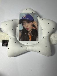 臉頰比心