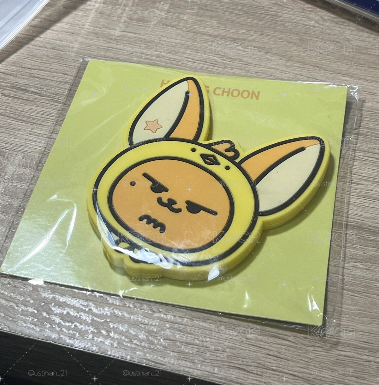 黃春手拿鏡