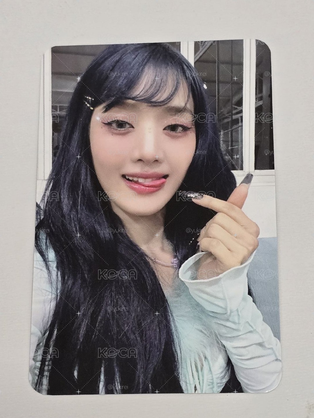 Minnie 吐舌手指比心特典