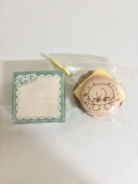 裊裊情味毛絨徽章 二手有原盒 送圖上小配件