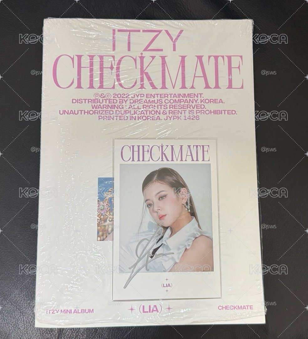 Lia 美版親簽 Checkmate 全專