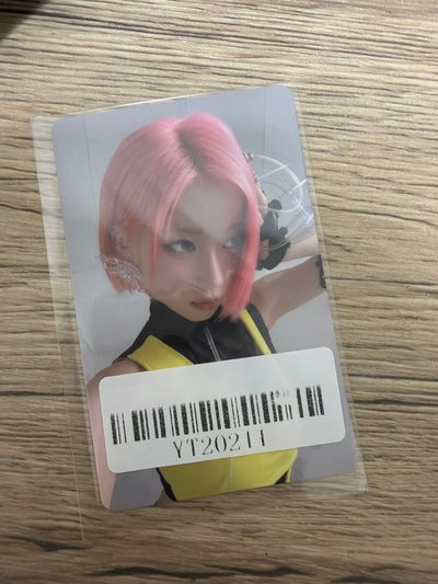 「人間路遠，杏好有你並肩」角中背🐰